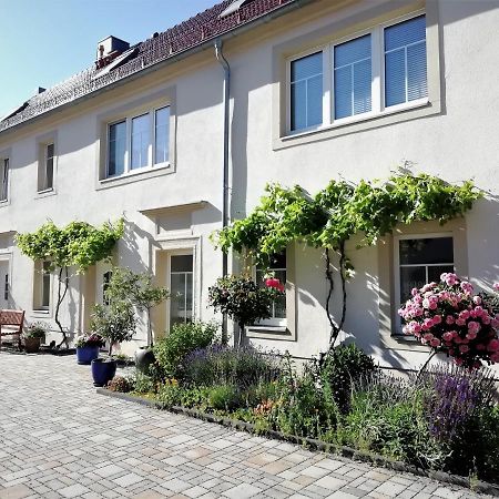 Ferienhof Graefe - 3-Seiten Hof Mit Grossem Garten, Pool & Sauna Meissen Bagian luar foto